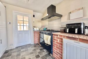 Kitchen- click for photo gallery